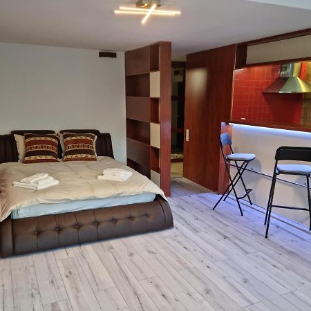 Nerva Traian Studio Apartment Bucharest Exterior photo