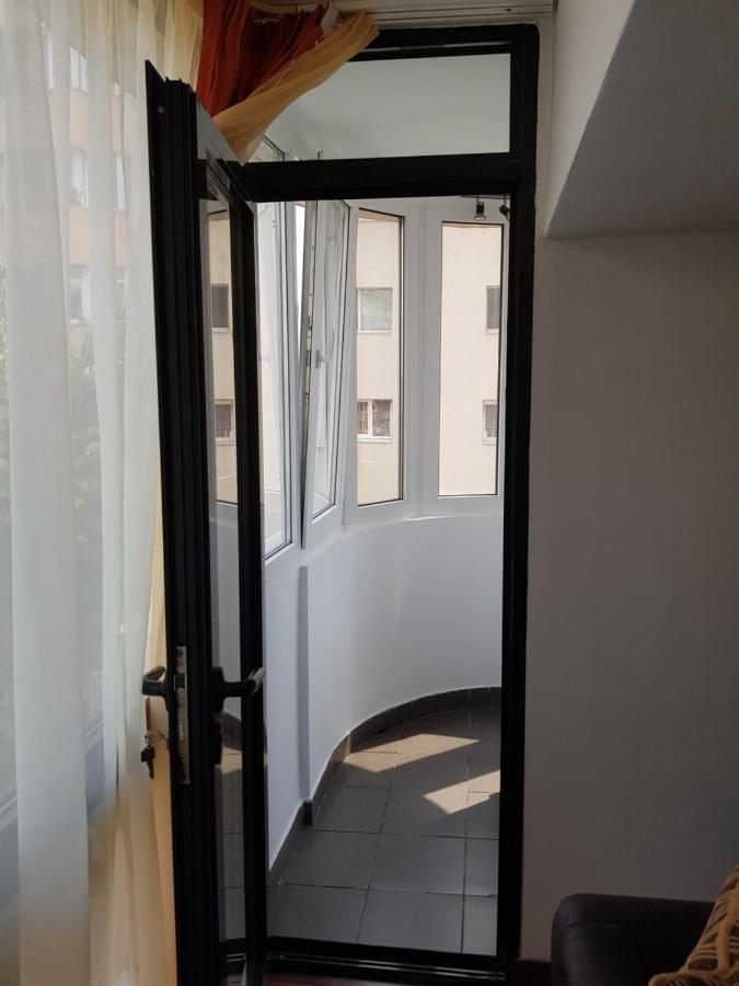Nerva Traian Studio Apartment Bucharest Exterior photo
